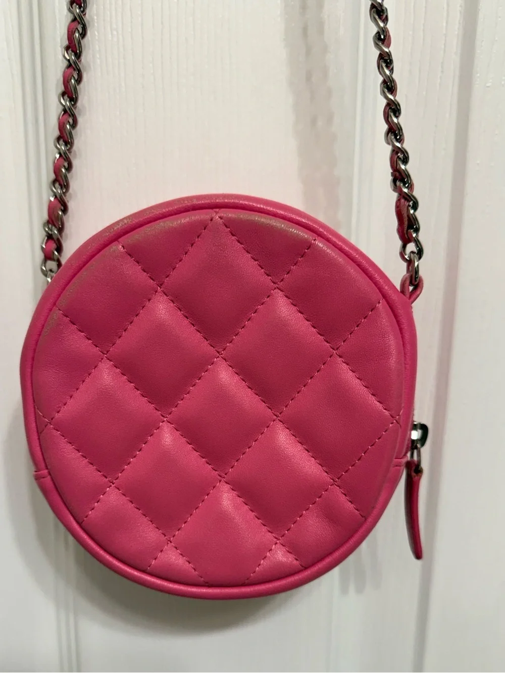 *Authentic* CHANEL - Leather Quilted Crossbody Bag w/ COA